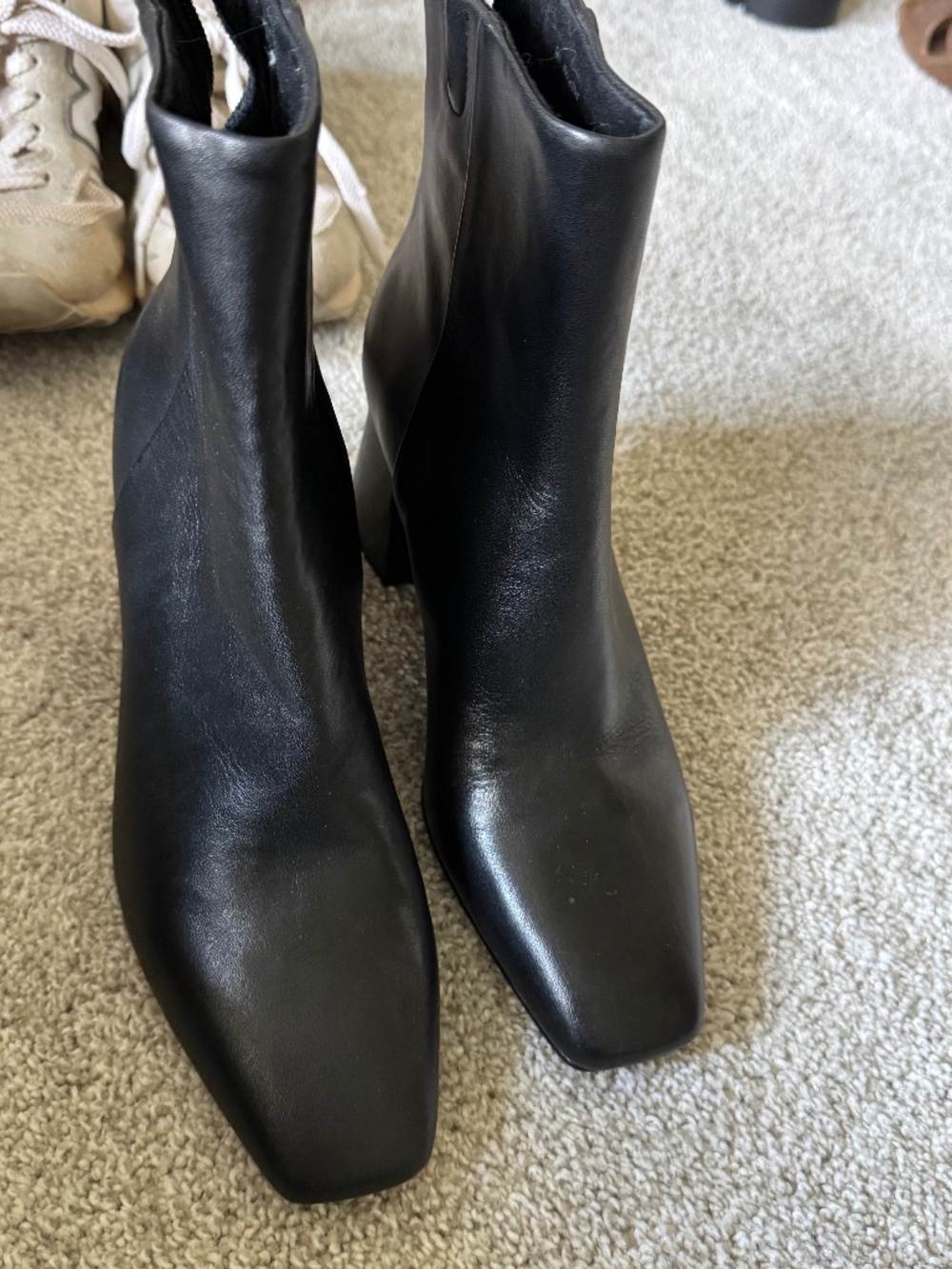 Dolce Vita Black Leather Ankle Boots  Block Heel Zip Size 7